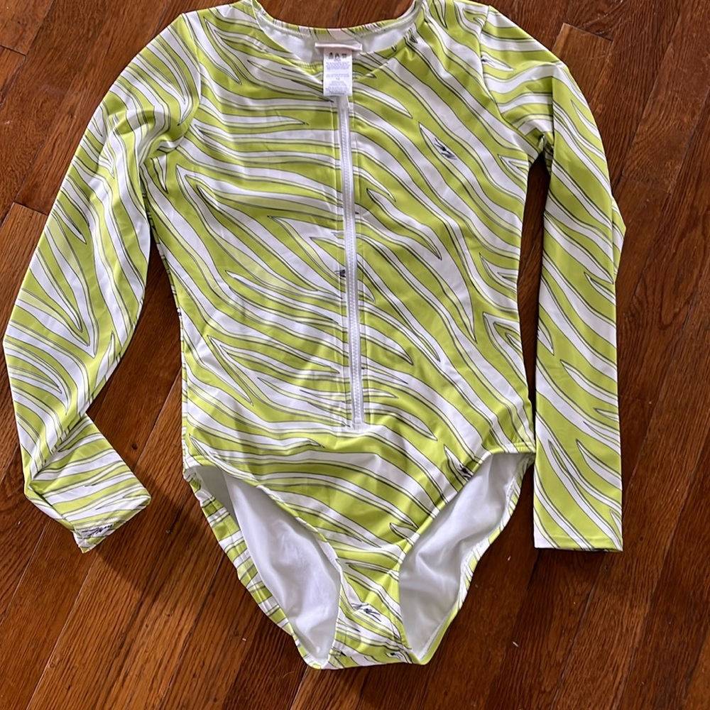 Michael Kors Long Sleeve Zippered Rash Guard Swim Suit Size 10 Green White Zebra